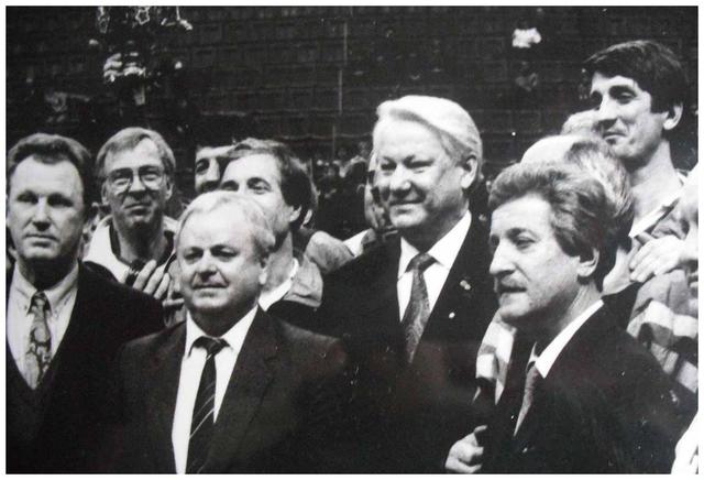 1989年之后，放弃社会主义制度的19个国家，发展着怎么样了