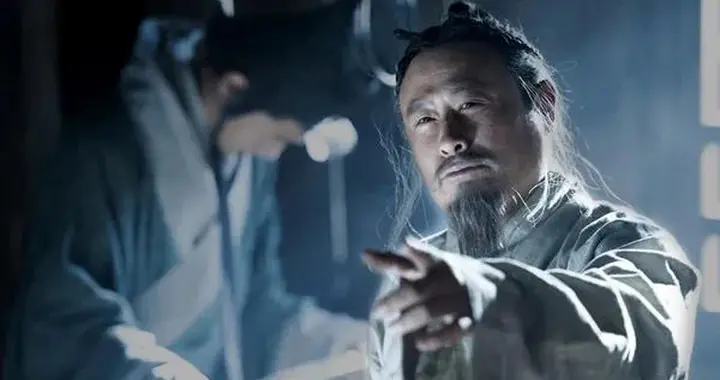 汉朝最刚的丞相，连皇帝都敢怼，最终却死在一根木头手里