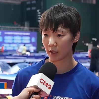 晓文识趣：昨日恢复乒乓球技术训练的王曼昱