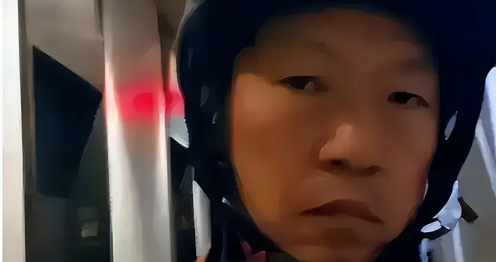 2018年，曾叫嚣让儿子当“101%美国人”的中国教授，如今下场如何