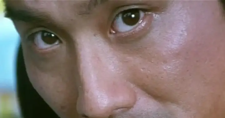 笑疯了！梁家辉青岛再现马自达塞车名场面，30年的梗越玩越封神