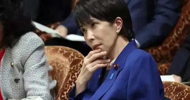 突发特讯！凌晨3点，钓鱼岛爆发摩擦！日本想要控制两岛，中国海警亮剑，引爆全球舆论