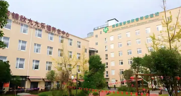 71岁成都嬢嬢太牛了！专做"最难伺候"的生意，一年狂赚6亿要上市