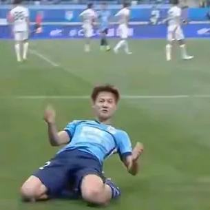 飞跃D：大连完胜浙江[灵光一闪][灵光一