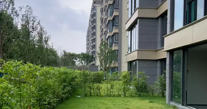 一楼房子真有那么香吗？老住户实话实说：住进去后才发现坑太多