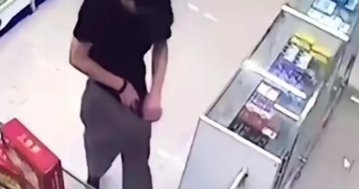 吞了“伟哥”没反应，小伙不吵不闹，反手买光50盒：药店赔8万！