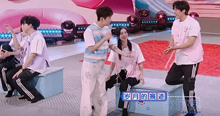 结婚10年，李佳航说3个实在好处，李晟笑出鱼尾纹