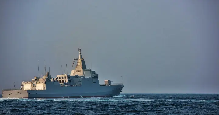 美国战列舰对标055,抄中国作业能行吗？特朗普新舰真能破局？