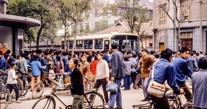 70年代人们是怎么生活的？看完这24张老照片，瞬间明白了！