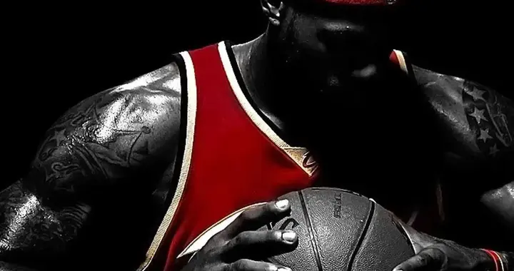 深度剖析NBA球星詹姆斯近期遭受黑流量原由
