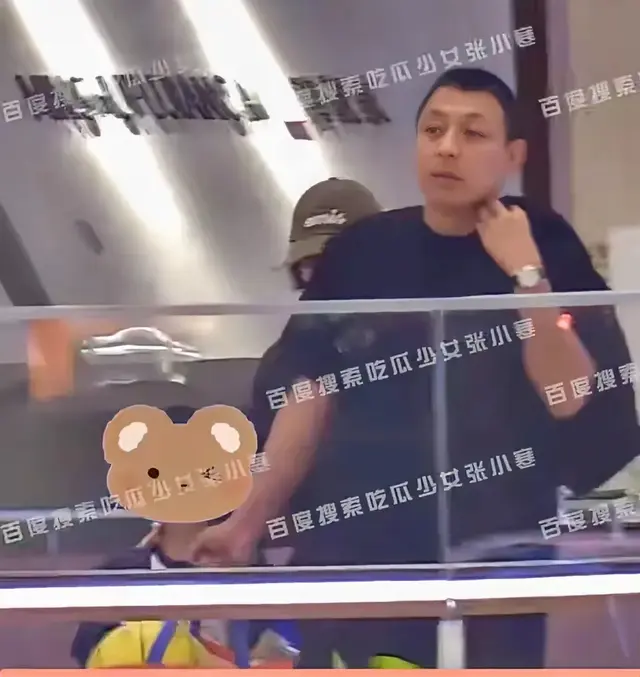 赵丽颖带娃扫货玩具店！这排场比迪士尼开园还夸张！