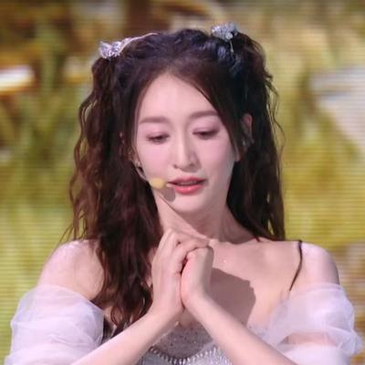 聊乐：李小冉团一公真真真太难听了哇，好好