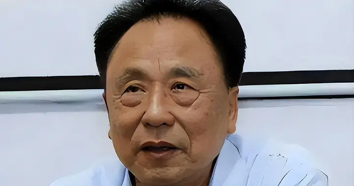 包养 10 位情妇夜夜翻牌，生下 11 个私生子，75 岁高龄仍在拼命生娃?