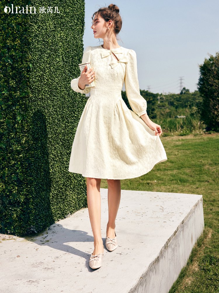 甜美优雅从容！法式泡泡袖茶歇连衣裙