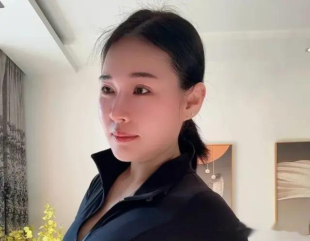 用自律雕琢身形，用汗水书写美丽