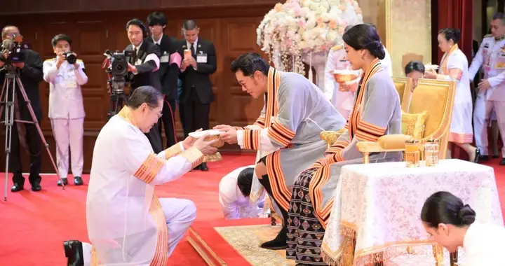 不丹国王获颁泰国朱拉隆功大学荣誉博士学位