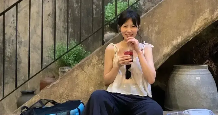 为什么小个子夏天不穿短裤了？看完韩女们“长裤显高法”，你就懂