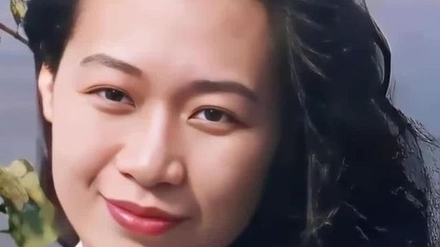 全球脉动站：网传这张照片是女企业家陈丽华