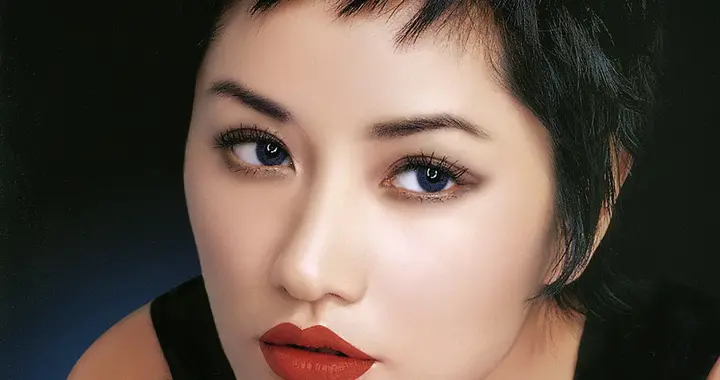 瞿颖：被罗中旭李亚鹏伤透心，泰国躺平嫁机长，凭“活人感”翻红