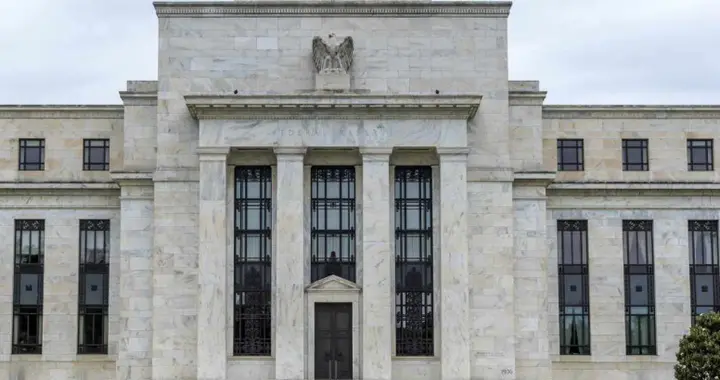 特朗普提名前最后一刻，美联储主席争夺激烈，华尔街大佬纷纷站队