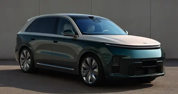 李想想通了？理想L系大调整！L7、L8换座位数，围攻问界M7！