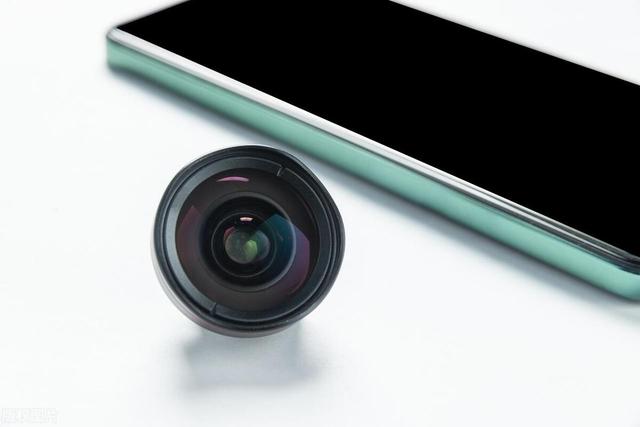 手机摄像头进化像VIVO X200ultra的外接镜头能颠覆摄影规则吗？