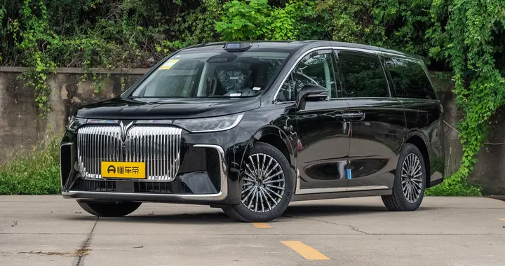 大7座MPV家用真香！鸿蒙智行加持，26款岚图梦想家真不错