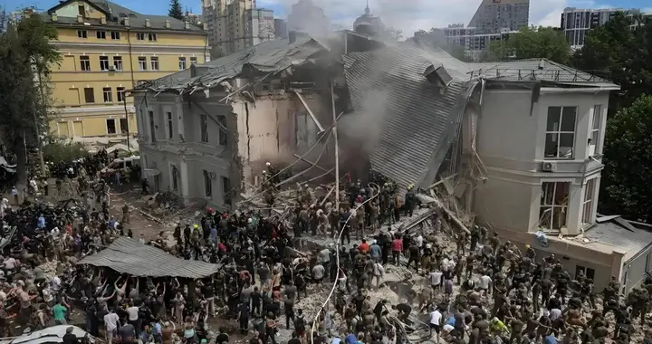 一觉醒来，俄军炸到了美乌大鱼？普京下狠手，俄军报复轰炸乌3地