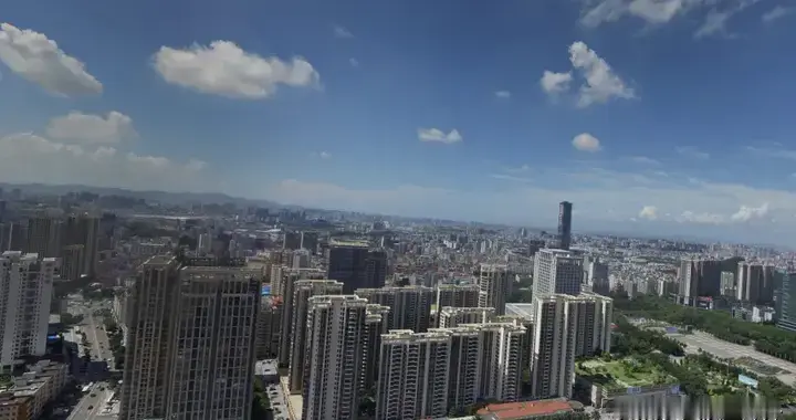 同样工业化，为何东莞村民住别墅，武汉黄陂村民却住安置房？