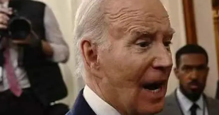 83岁拜登带病出山，一开口就冲着中国来，对特朗普痛心疾首