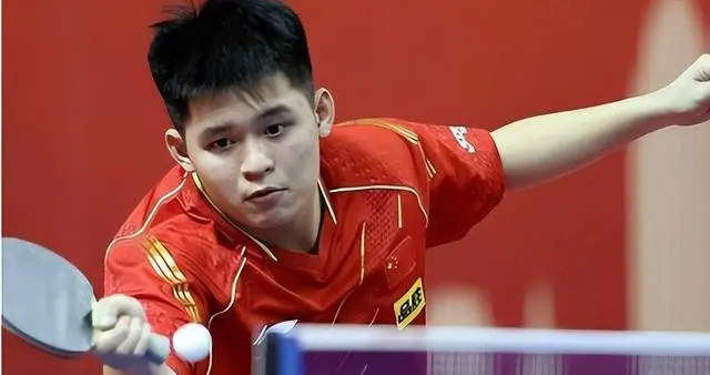 业余球友必看！5个最简单实用的发球技巧，一学就会