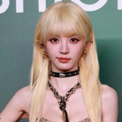 聪明的荷叶2kO：田曦薇霸气美图