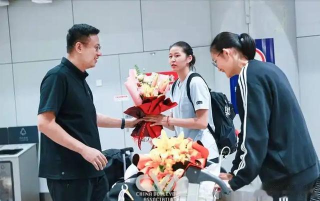 红雨随心翻作浪，青山着意化为桥——中国女排巴黎浅析之二十八