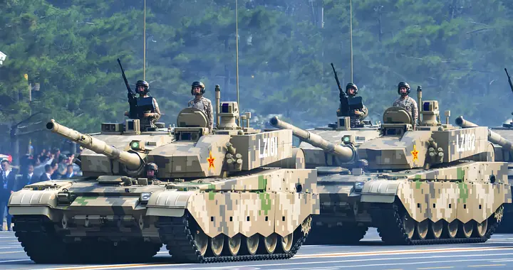 陆战之王的中国心：张雪三缸机并联驱动重型坦克深度研究