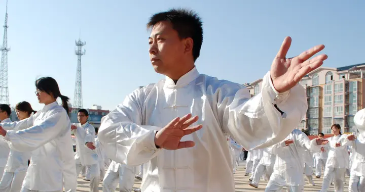 练拳不懂腰，功夫难提高！太极拳“以腰练拳”的秘诀