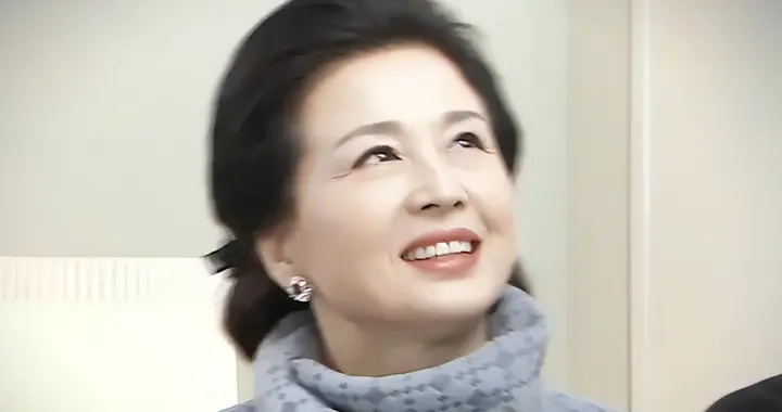 她是韩国第一美人，拍戏40年养大4个异母妹妹，73岁隐居终身未婚