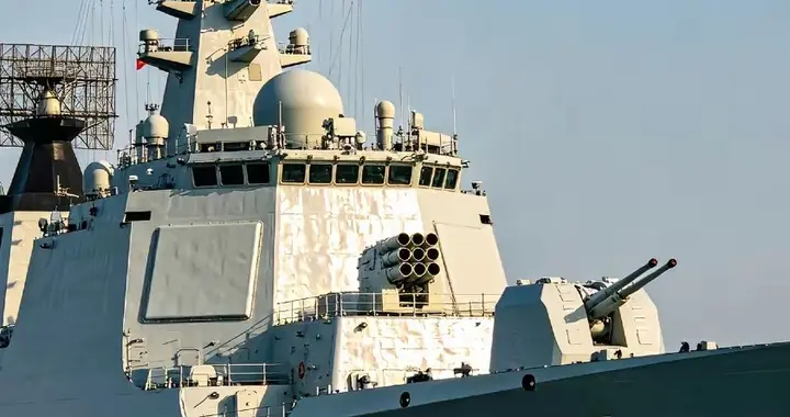 人民解放军对日本亮剑了，日本连挨三闷棍，真解气！