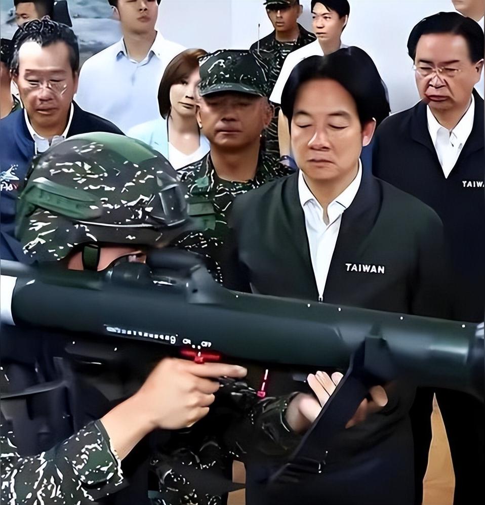 郑丽文被美国约谈，是赖清德暗中做手脚，还是特朗普终于坐不住了