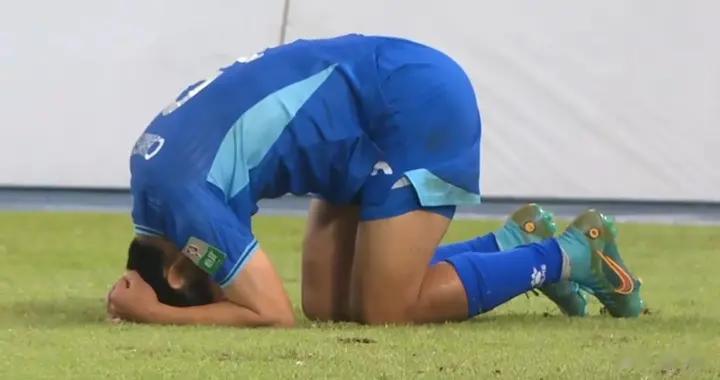 主场2-1险胜！佛山南狮积28分领跑降级区，保级基本上岸