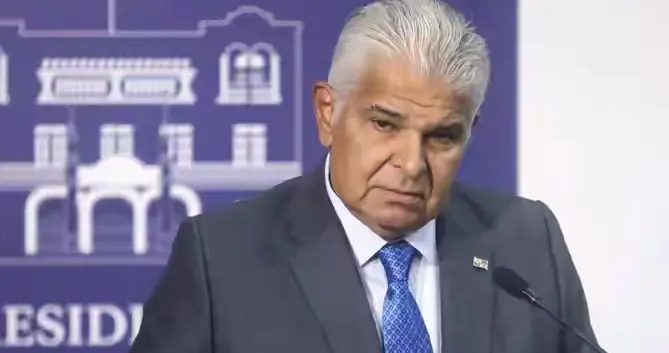 不顾中方警告，丹麦火速接管中企在巴拿马港口，核心推手现身