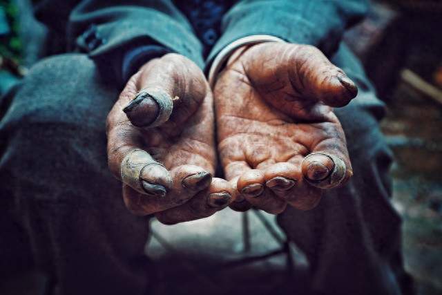 打工人的生死线：别让你的工资，配不上你的习惯