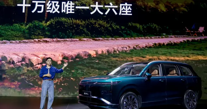 五菱星光L上市，续航1260km，不到11万能入手真六座插混SUV？