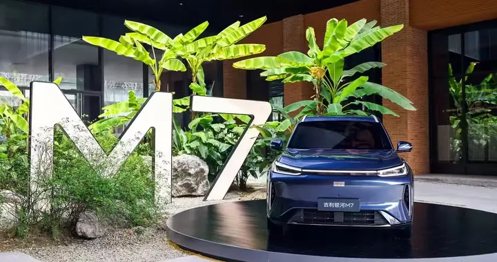 限时10.98万起 吉利银河M7远航家家用插混SUV实力详解