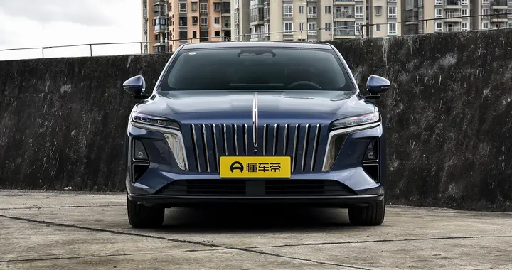 适合多成员家庭，综合表现均衡，全新红旗H7 PHEV值得一看