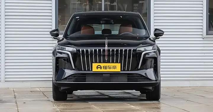 既要续航又要豪华，这台插混SUV给出了怎样的平衡方案？