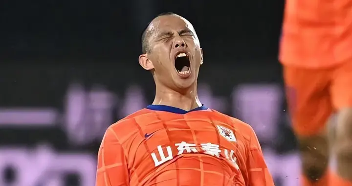 泰山中场最契合之人，现效力武汉三镇，合同年底到期！