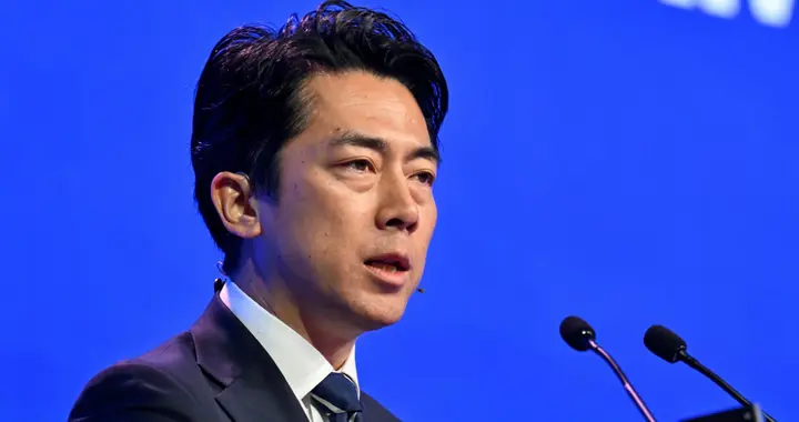 日防卫大臣放话“推进核政策”，三步战略浮出水面，野心彻底暴露