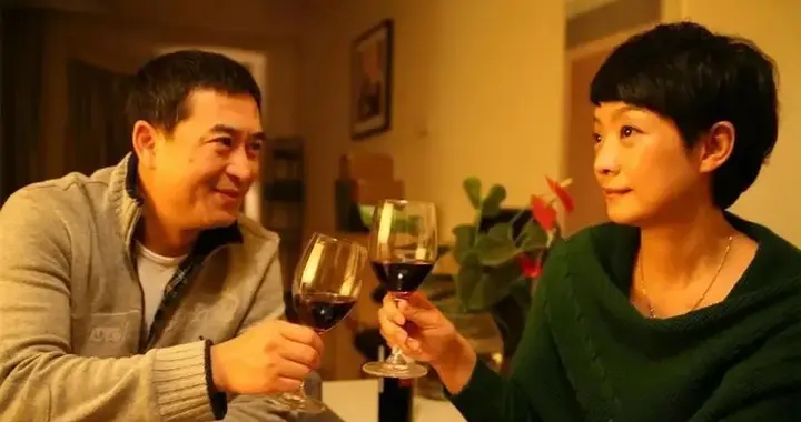 中年人再婚，只为找个“养老搭子”