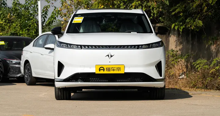 17万级大5座SUV，5米车长+620km续航+舒适配置，东风奕派008