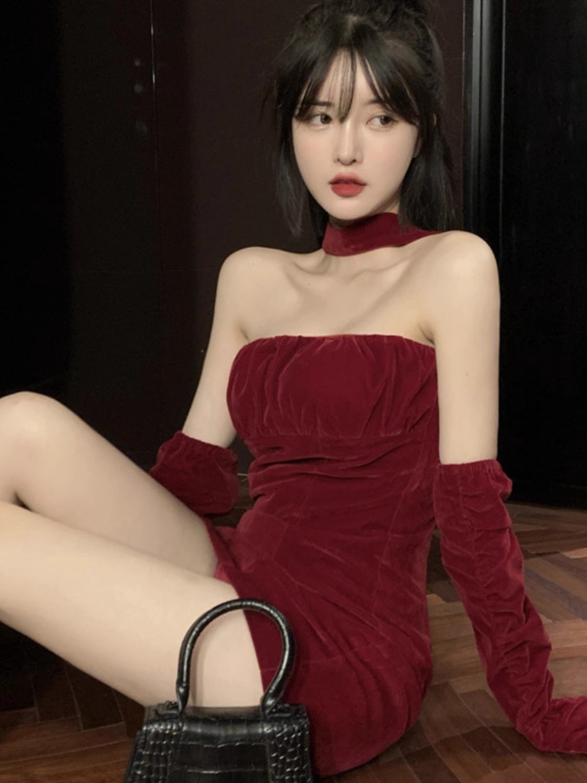 红色抹胸连衣裙女秋冬季圣诞穿搭性感丝绒